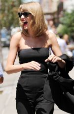 TAYLOR SWIFT Out in New York