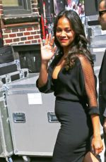 ZOE SALDANA Arrives at The Late Show with David Letterman