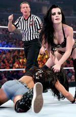 AJ LEE vs PAIGE - Divas Championship Match at WWE Summerslam in Los Angeles