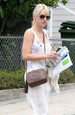 ANNA FARIS at Cheebo in Hollywood
