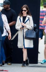 ANNE HATHAWAY on The Intern Set in New York