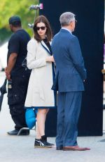 ANNE HATHAWAY on The Intern Set in New York