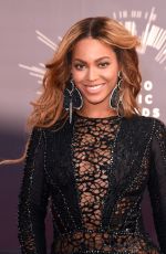 BEYONCE at 2014 MTV Video Music Awards