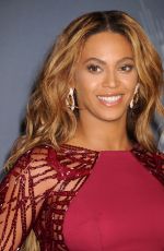 BEYONCE at 2014 MTV Video Music Awards