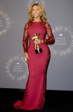 BEYONCE at 2014 MTV Video Music Awards