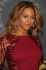 BEYONCE at 2014 MTV Video Music Awards