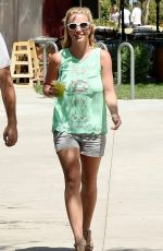 BRITNEY SPEARS and David Lucado Out for Lunch in Calabasas