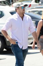 BRITNEY SPEARS Arrives at Corner Bakery Cafe in Thousand Oaks