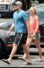 BRITNEY SPEARS Leaves Pedalers Fork Restaurant in Calabasas