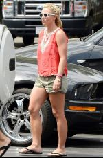 BRITNEY SPEARS Leaves Pedalers Fork Restaurant in Calabasas