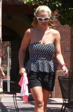 BRITNEY SPEARS Out for Lunch in Sherman Oaks