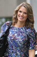 CHARLOTTE HAWKINS Leave a Studio in London