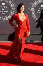 DEMI LOVATO at 2014 MTV Video Music Awards