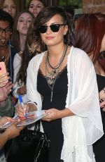 DEMI LOVATO leaves Her New York Hotel