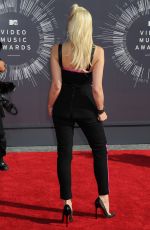 GWEN STEFANI at 2014 MTV Video Music Aards 