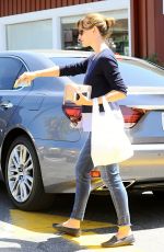 JENNIFER GARNER Out and About in Brentwood 2808