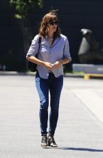 JENNIFER GARNER Out and About in Brentwood 2908