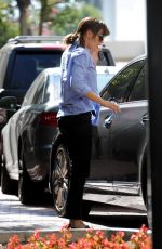 JENNIFER GARNER Out for Shopping in Beverly Hills