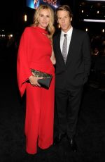 JULIA ROBERTS at 2014 Creative Arts Emmy Awards in Los Angeles