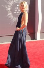 JULIANNE HOUGH at 2014 MTV Video Music Awards