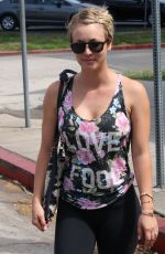 kaley cuoco - leaving yoga class in sherman oaks 8/11/14 mq