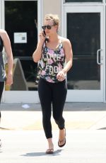 kaley cuoco - leaving yoga class in sherman oaks 8/11/14 mq