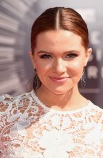 KATIE STEVENS at 2014 MTV Video Music Awards