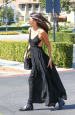 KENDALL and KYLIE JENNER Arrives at Sugarfish Sushi in Calabasas
