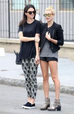 KENDALL JENNER and HAILEY BALDWIN Hailing a Cab in New York