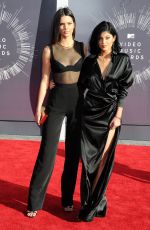 KENDALL JENNER at 2014 MTV Video Music Awards