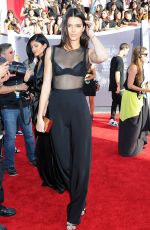 KENDALL JENNER at 2014 MTV Video Music Awards