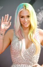KESHA at 2014 MTV Video Music Awards