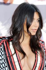 KIM KARDASHIAN at 2014 MTV Video Music Awards