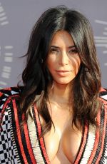 KIM KARDASHIAN at 2014 MTV Video Music Awards