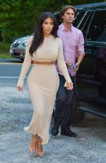kKIM KARDASHIAN at Pellegrino