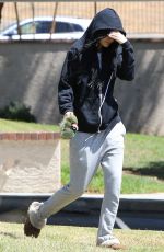 KYLIE JENNER Hides from Pap