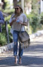LEANN RIMES in jeans Arrives at Warner Brothers Studios in Los Angeles