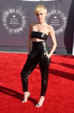 MILEY CYRUS at 2014 MTV Video Music Awards