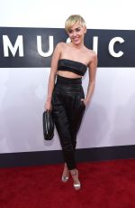 MILEY CYRUS at 2014 MTV Video Music Awards