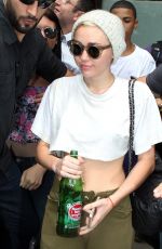 MILEY CYRUS Leaves Her New York