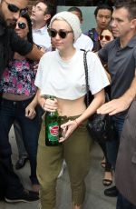 MILEY CYRUS Leaves Her New York