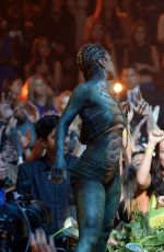 NICKI MINAJ at 2014 MTV Video Music Awards