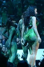 NICKI MINAJ at 2014 MTV Video Music Awards