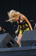 PIXIE LOTT Performs at V Festival at Hylands Park