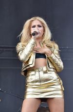 PIXIE LOTT Performs at V Festival in Chelmsford