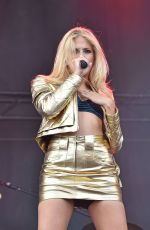 PIXIE LOTT Performs at V Festival in Chelmsford