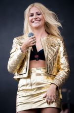 PIXIE LOTT Performs at V Festival in Chelmsford