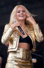 PIXIE LOTT Performs at V Festival in Chelmsford