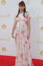 Pregnant AMANDA PEET at 2014 Emmy Awards