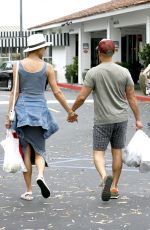 Pregnant STACY KEIBLER Shopping at the Farmers Market in Beverly Hills